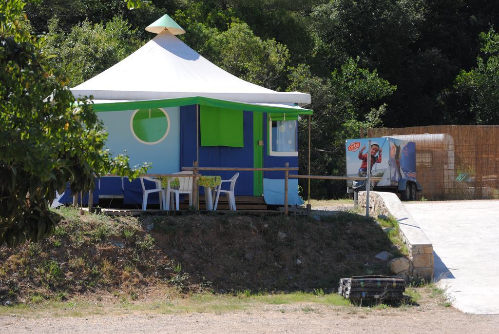 Camping Village Canapai Rio Marina Quarto foto